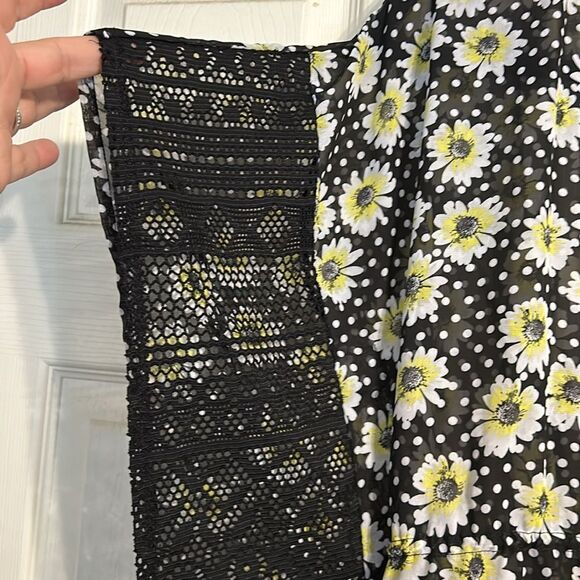MIKEN SWIM Size Large Daisy Print Crochet Chiffon Kimono Tunic Swim Cover-Up - Picture 3 of 11